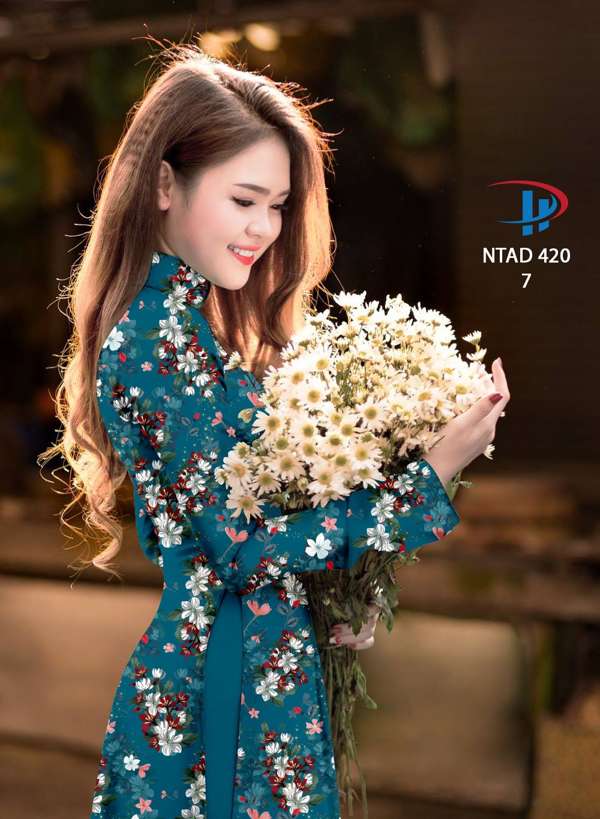 1618375152 120 vai ao dai dep hien nay (23)